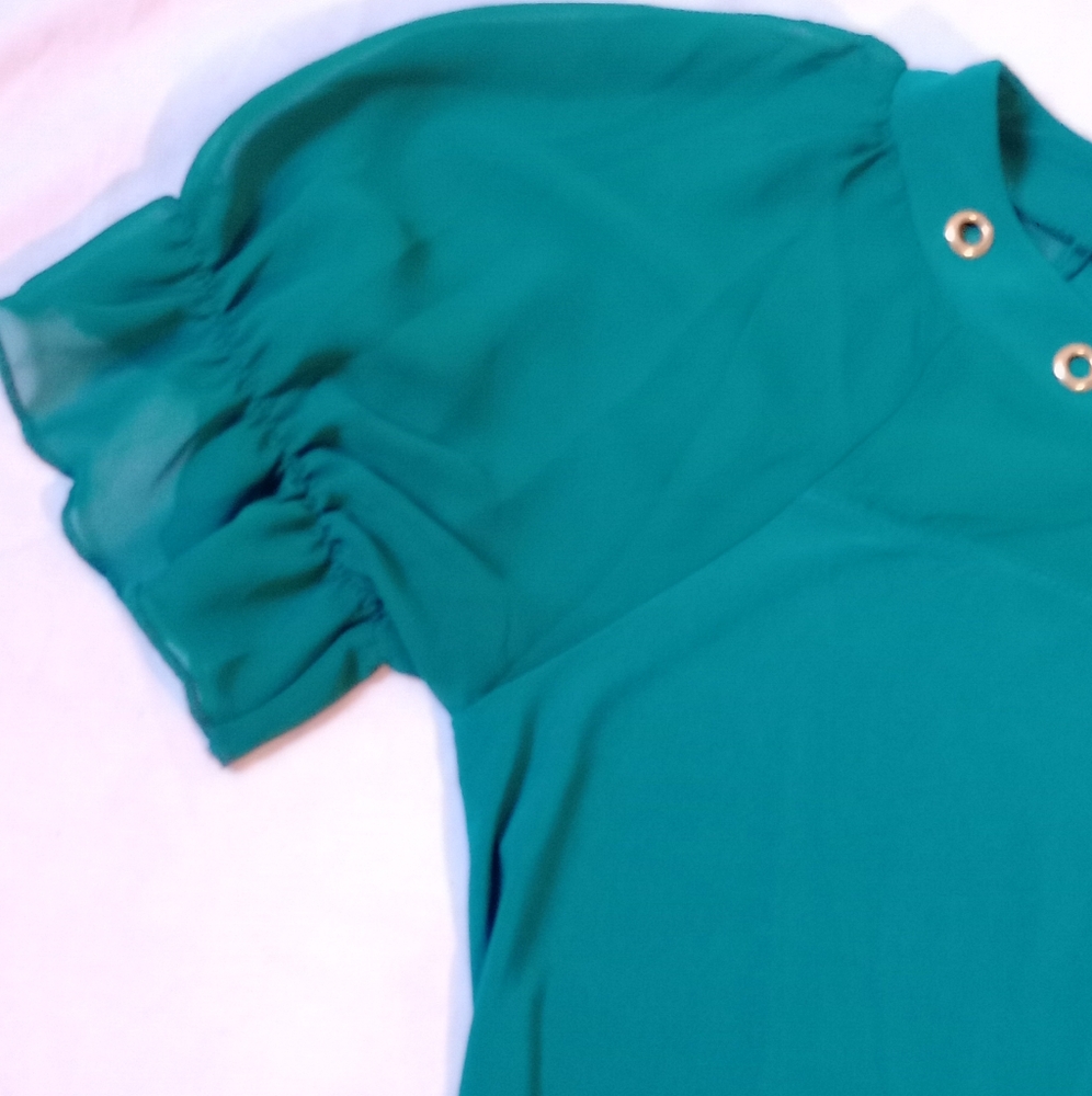 ADELE & MAY, Chic Green Blouse with Ruffle Sleeves, Size Xl - Picture 7 of 11
